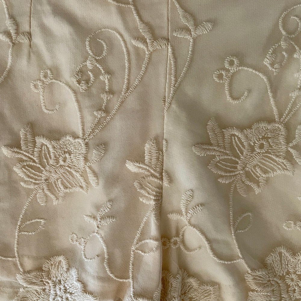 Ivory Floral EMBROIDERED Illusion LACE Dress SHORTS Size Extra-Small XS - Picture 5 of 7